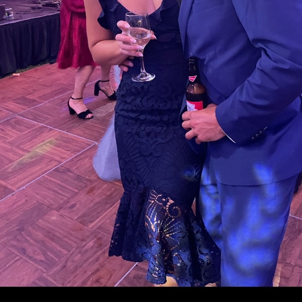 Lady Black Tie